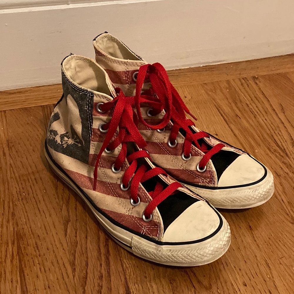 Rustic / vintage style American flag Converse All Stars with eagle
